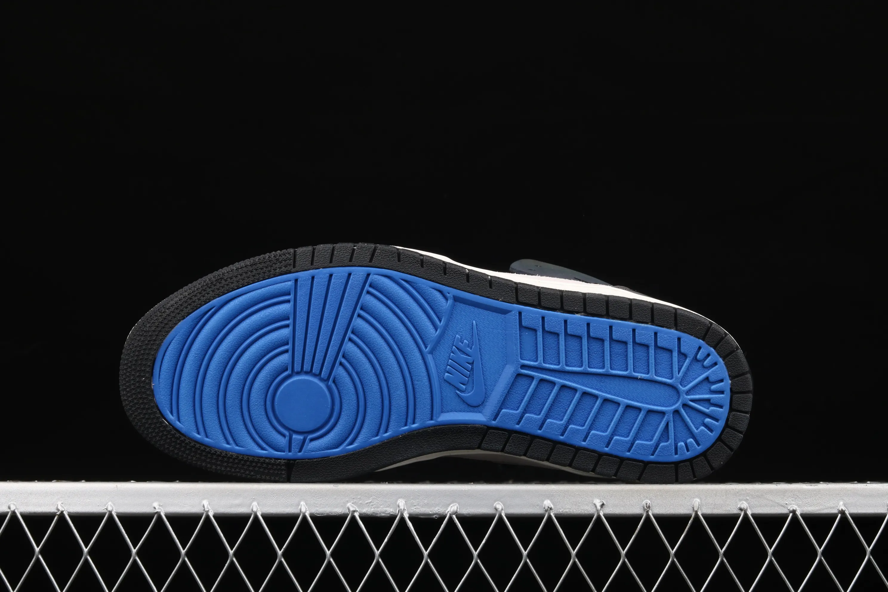 All categories Air Jordan Jordan series basketball shoes Air Jordan 1 High Z version LPL x Air Jordan 1 Zoom Comfort "Iridescent" AJ1 Joe 1 joint model League of Legends theme basketball shoes DD1453-001